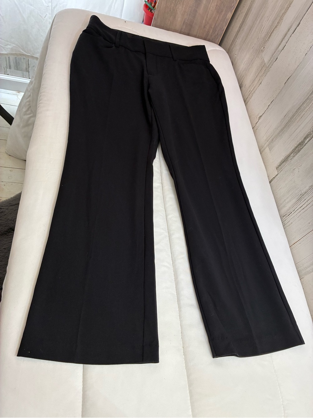 Nine West Black Boot Cut Dress Pants mid rise women’s Sz 8 short